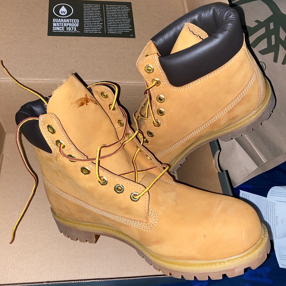 Timberland Boots - Picture 2 of 2